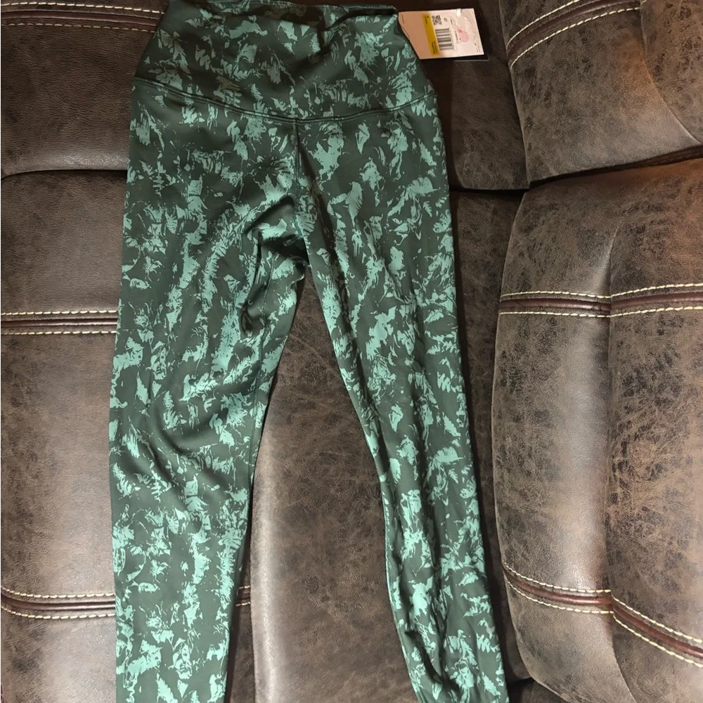 Nike One 7/8 Women’s High-Rise Printed Leggings – Green Floral – NWT - Picture 6 of 6